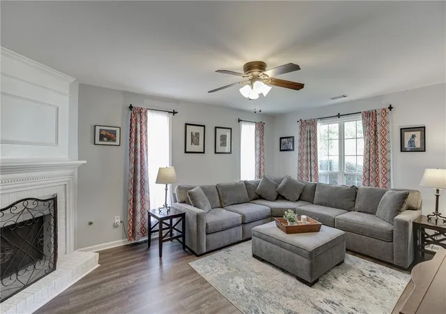 2nd image of 5258 Underhill Ln, Sugar Hill, GA 30518 | MLS# 7825448