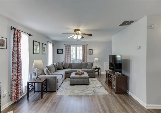 3rd image of 5258 Underhill Ln, Sugar Hill, GA 30518 | MLS# 7825448