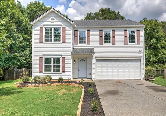 Single family home for sale at 12 Glenabbey Dr NW, Cartersville, GA 30120 | MLS# 7819406