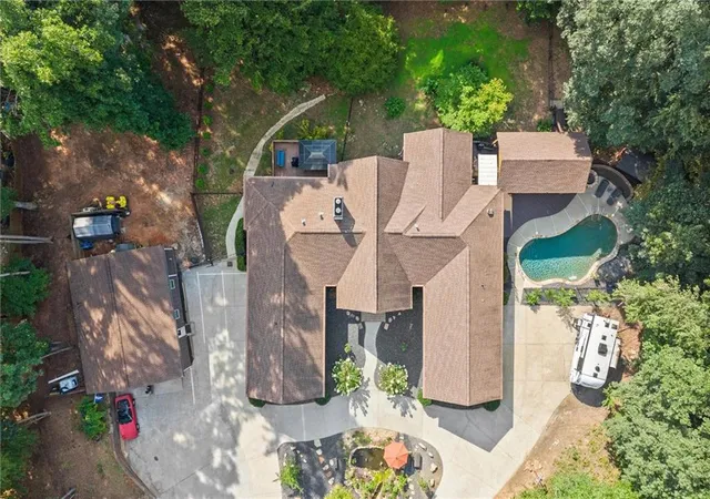 Photo 2 of Single family home for sale at 3686 Suwanee Crk Ct, Suwanee, GA 30024 | MLS# 7815019 | Listing updated on 2026-09-15