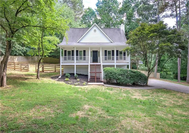 Homes for sale in Ball Ground, GA | 202 Hawkins Farm Cir, Ball Ground, GA 30107 | MLS# 7788970