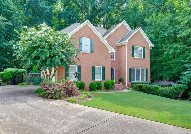 2nd image of 651 Sweetfern Ln, Buford, GA 30518 | MLS# 7821775
