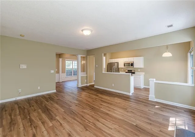 3rd image of 7010 Richland Ct, Roswell, GA 30076 | MLS# 7713751