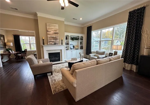Listing Photo 5 - Condo for sale in building located at 1403 Bonica Xing, Cumming, GA 30040 - Unit #1403
