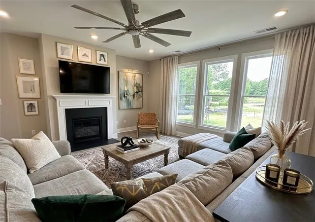 2nd image of 434 Manchester Ln, Villa Rica, GA 30180 | MLS# 7694728