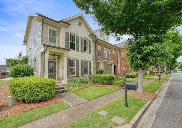 2nd image of 231 S Village Sq, Canton, GA 30115 | MLS# 7775783