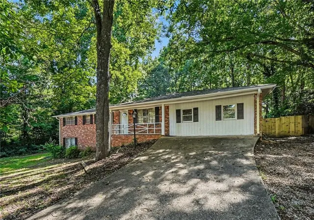 Homes for sale in Douglasville, GA | 3429 Rocky Creek Dr, Douglasville, GA 30135 | MLS# 7778854