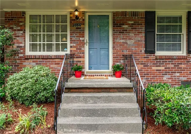 3rd image of 3127 Vine Cir, Decatur, GA 30033 | MLS# 7786479