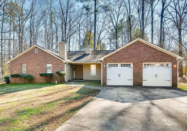 1st image of 5913 Summerglen Ln, Atlanta, GA 30349 | MLS# 7816660