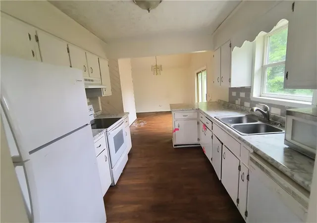 Photo 4 of Sale Pending at 89 Murray Springs Rd, Chatsworth, GA 30705 | MLS# 7775537 | Listing updated on 2026-09-11