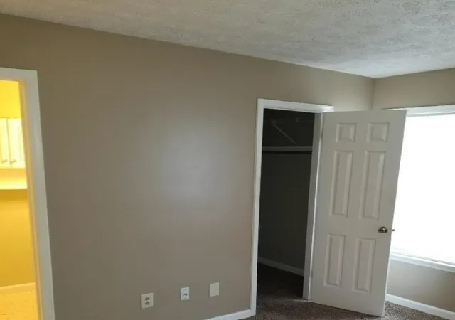 Photo 3 of Townhouse for sale at 1022 Thornwoode Ln, Stone Mountain, GA 30083 | MLS# 7792862 | Listing updated on 2026-10-09