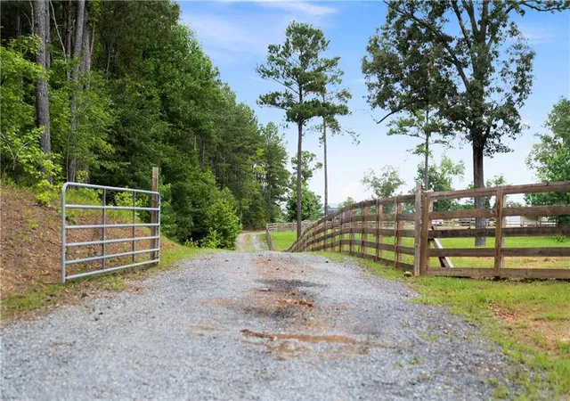 2nd image of 1224 Texas Valley Rd Nw, Rome, GA 30165 | MLS# 7612017