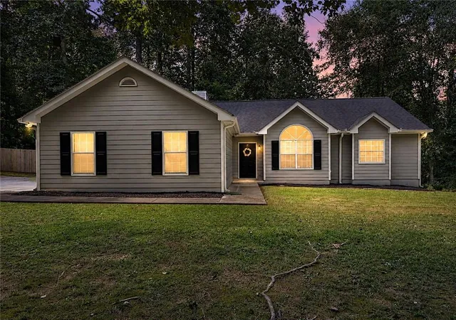 Photo 2 of Single family home for sale at 4444 Bos Wy, Loganville, GA 30052 | MLS# 7828175 | Listing updated on 2026-09-20