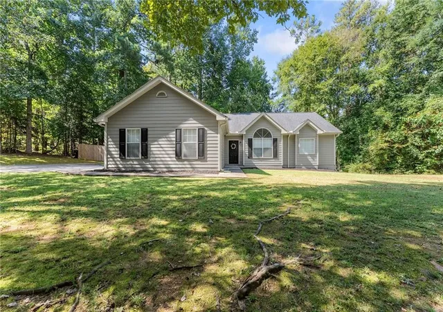 Photo 3 of Single family home for sale at 4444 Bos Wy, Loganville, GA 30052 | MLS# 7828175 | Listing updated on 2026-09-20