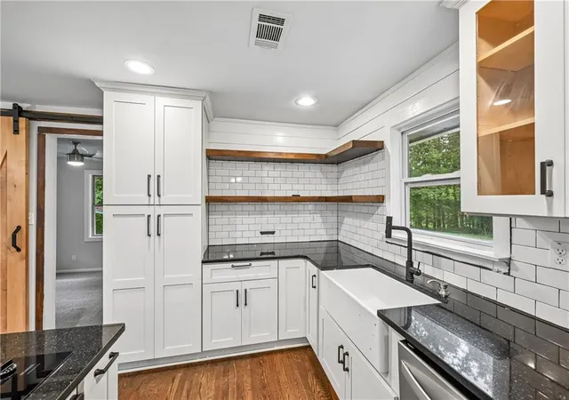 Photo 2 of Sale Pending at 1186 Brooks Rackley Rd, Dallas, GA 30157 | MLS# 7800021 | Listing updated on 2026-10-04