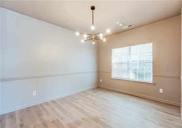 5th image of 3142 Imperial Cir Sw, Atlanta, GA 30311 | MLS# 7735725