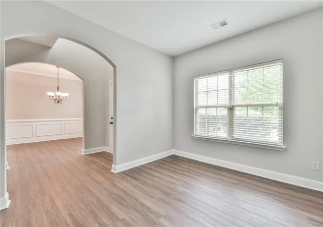 Photo 4 of Single family home for sale at 3633 Fallen Oak Dr, Buford, GA 30519 | MLS# 7780395 | Listing updated on 2026-09-30