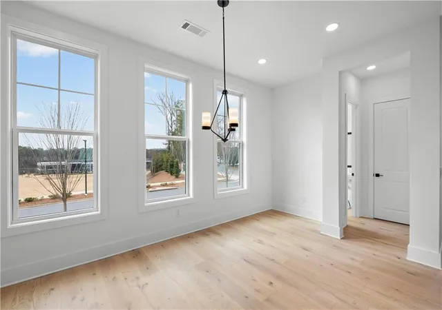 Photo 3 of Townhouse for sale at 5014 Hartwell Pl, Alpharetta, GA 30009 | MLS# 7698183 | Listing updated on 2026-09-15