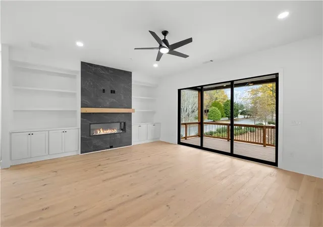 Photo 4 of Townhouse for sale at 5014 Hartwell Pl, Alpharetta, GA 30009 | MLS# 7698183 | Listing updated on 2026-09-15