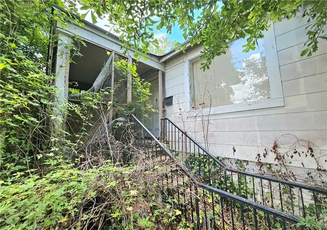 3rd image of 3820 Covington Hwy, Decatur, GA 30032 | MLS# 7618250