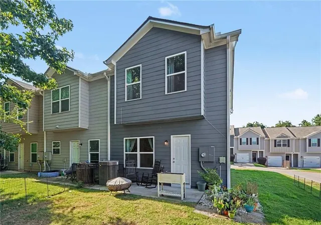 5th image of 209 Highwood Ln, Atlanta, GA 30344 | MLS# 7823241