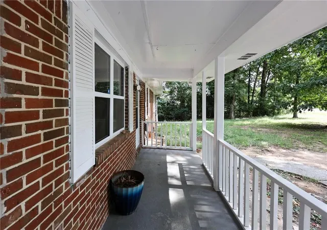Photo 3 of Single family home for sale at 4330 Mink Livsey Rd, Snellville, GA 30039 | MLS# 7828011 | Listing updated on 2026-09-19