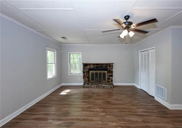 Photo 4 of Single family home for sale at 4330 Mink Livsey Rd, Snellville, GA 30039 | MLS# 7828011 | Listing updated on 2026-09-19