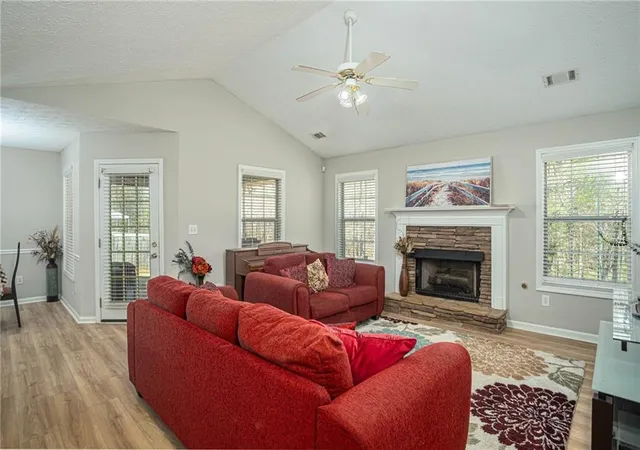 2nd image of 170 Belmont Cir, Covington, GA 30016 | MLS# 7741725