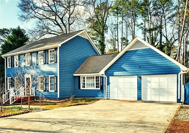Photo 3 of Single family home for sale at 4673 Arrowhead Trl Sw, Lilburn, GA 30047 | MLS# 7825104 | Listing updated on 2026-08-31