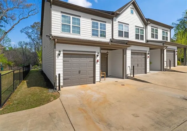 Homes for sale in Atlanta, GA | 2874 Barnett Ct Nw, Atlanta, GA 30318 | MLS# 7739581