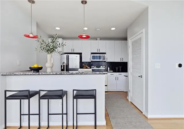 Photo 1 of Sale Pending at 943 Peachtree St Ne #1915, Atlanta, GA 30309 | MLS# 7770931 | Listing updated on 2026-10-13