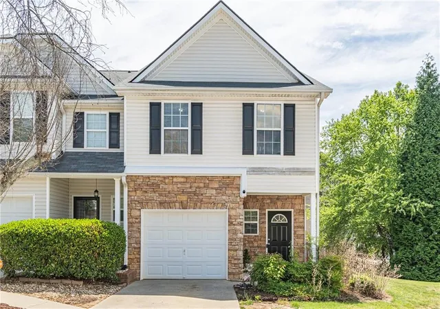 Homes for sale in Flowery Branch, GA | 4834 Zephyr Cove Pl, Flowery Branch, GA 30542 | MLS# 7751876