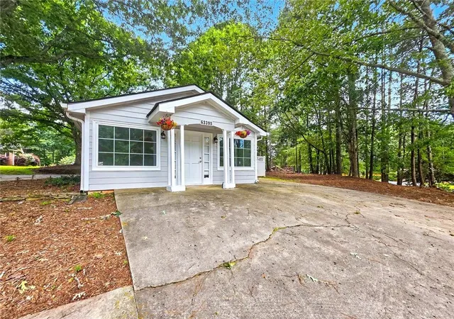 Homes for sale in Flowery Branch, GA | 6339B Gaines Ferry Rd, Flowery Branch, GA 30542 | MLS# 7795355