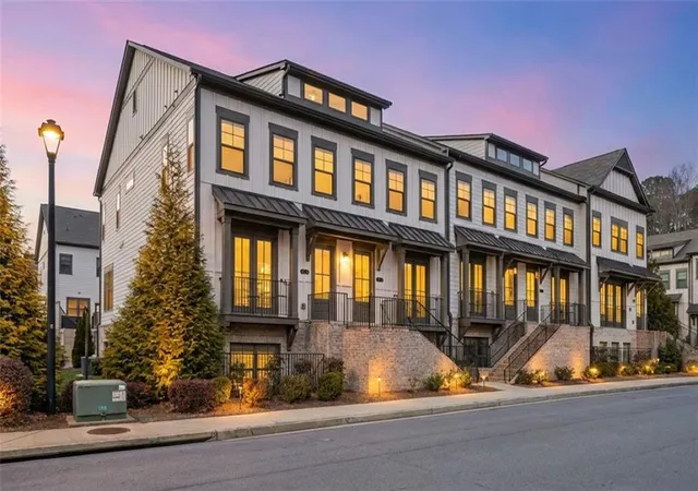 2nd image of 2376 Provence Park Wy, Decatur, GA 30033 | MLS# 7752497