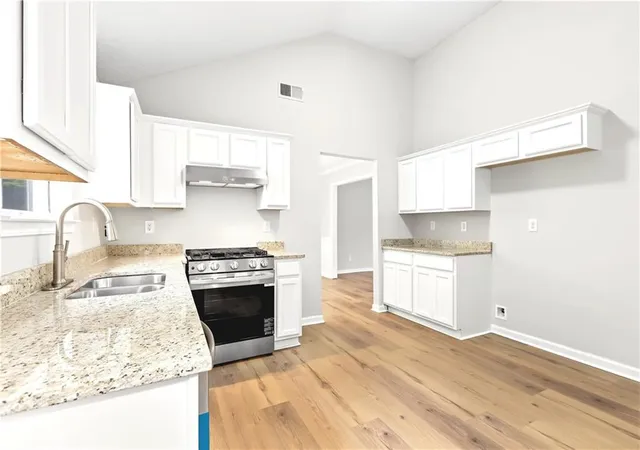 2nd image of 5363 Knights Lndg, Ellenwood, GA 30294 | MLS# 7809342