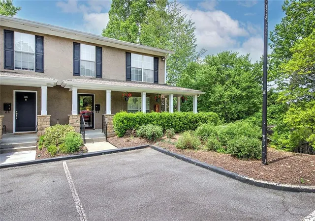 Homes for sale in Atlanta, GA | 3200 Seven Pines Court #108, Atlanta, GA 30339 | MLS# 7757394