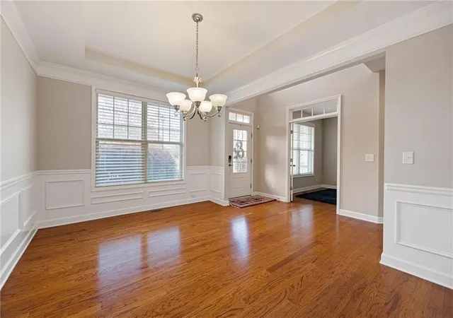2nd image of 440 Cranbrooke Cir, Suwanee, GA 30024 | MLS# 7779920