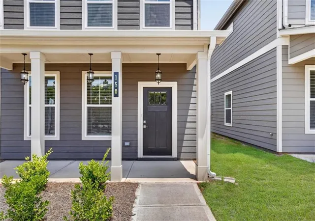 Photo 2 of Single family home for sale at 150 Bartow St, Fayetteville, GA 30214 | MLS# 7818377 | Listing updated on 2026-09-05