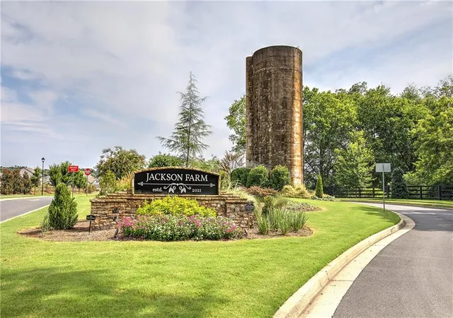Homes for sale in Cartersville, GA | 10 Westover Rd Se, Cartersville, GA 30120 | MLS# 7803068