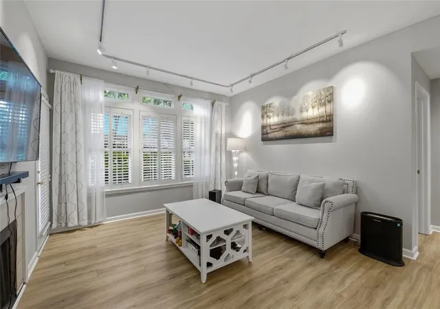 3rd image of 240 Renaissance Pkwy Ne #102, Atlanta, GA 30308 | MLS# 7805789