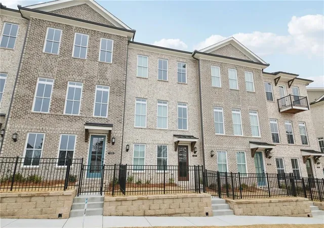 2nd image of 905 Shire Elm St #24, Johns Creek, GA 30022 | MLS# 7818033