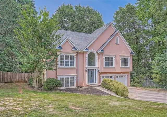 Photo 2 of Single family home for sale at 5046 Sunbrook Dr Nw, Acworth, GA 30101 | MLS# 7721570 | Listing updated on 2026-09-08