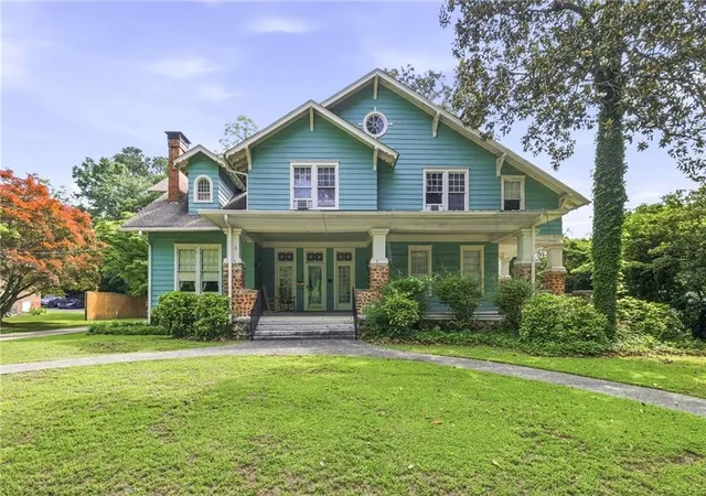1st image of 121 W Candler St, Winder, GA 30680 | MLS# 7789180