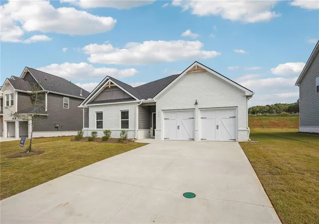 1st image of 140 Orwell Dr, Social Circle, GA 30025 | MLS# 7816432