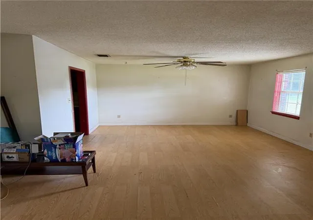 Photo 3 of Sale Pending at 306 Ash Ct, Albany, GA 31705 | MLS# 7768785 | Listing updated on 2026-08-05