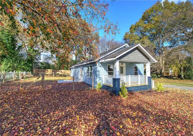2nd image of 415 E 10th St, Rome, GA 30161 | MLS# 7685538