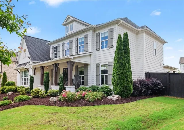 Photo 2 of Single family home for sale at 3470 Montebello Pkwy, Cumming, GA 30028 | MLS# 7788375 | Listing updated on 2026-10-03