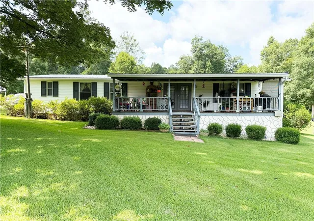 Photo 1 of Sale Pending at 156 Montego Bay Rd Nw, Milledgeville, GA 31061 | MLS# 7804166 | Listing updated on 2026-09-20
