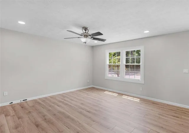 Photo 4 of Townhouse for sale at 138 Hudson Brg Ct, Stockbridge, GA 30281 | MLS# 7790137 | Listing updated on 2026-07-13