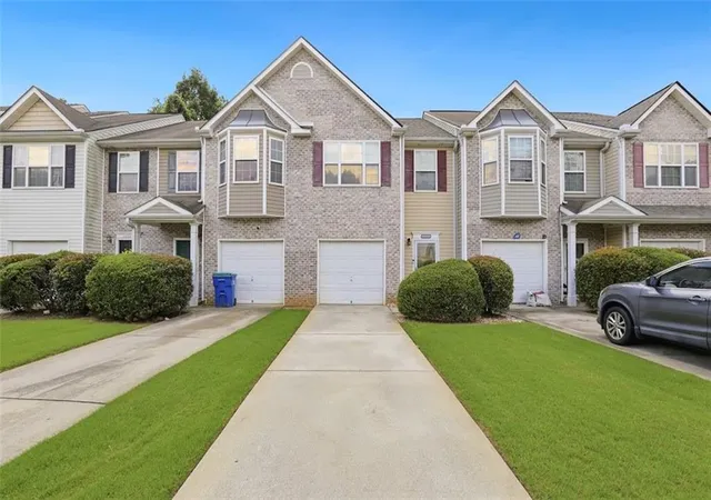 Townhouse for sale at 4908 Sierra Wy, South Fulton, GA 30349 | MLS# 7828548